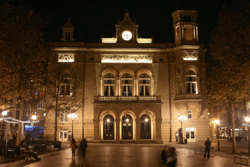 nightlife in luxembourg - place d'armes night