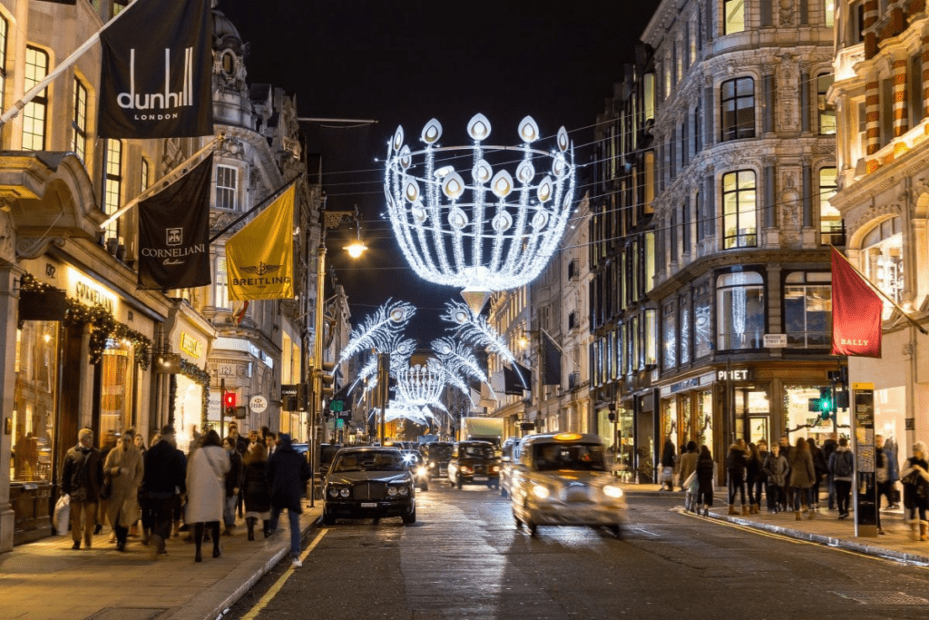 Nightlife in Mayfair - Bond Street
