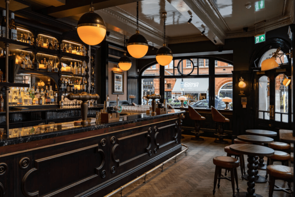 Nightlife in Mayfair - The Barley Mow